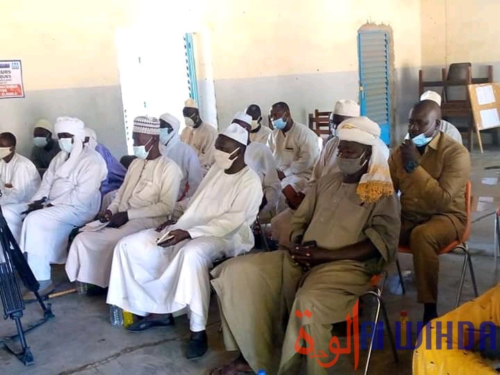 Tchad : à Mongo, le député Moussa Kadam sensibilise sur le recensement électoral Tchad : à Mongo, le député Moussa Kadam sensibilise sur le recensement électoral