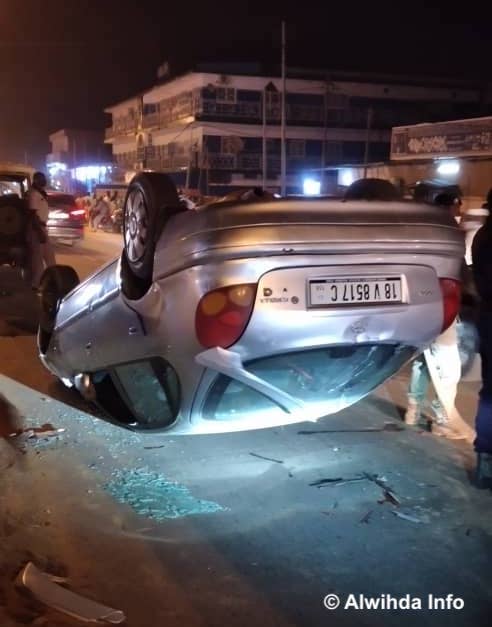 N'Djamena : un automobiliste perd le contrôle de son véhicule et le renverse en pleine rue