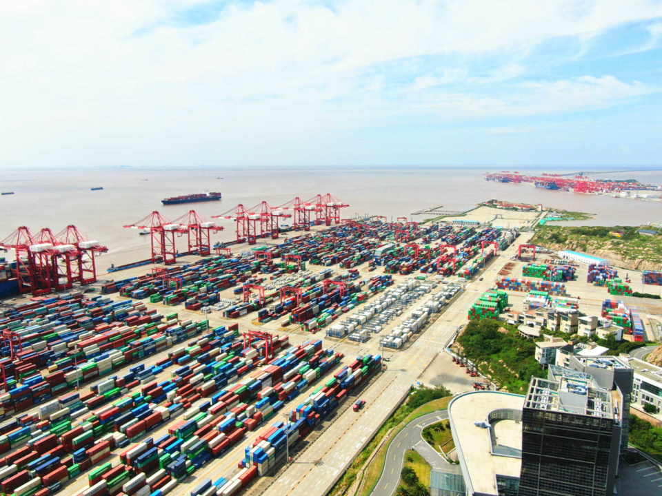 Photo taken on Sept. 23 shows the Yangshan deep water port of Shanghai. Photo by Hao Donglei/ People's Daily