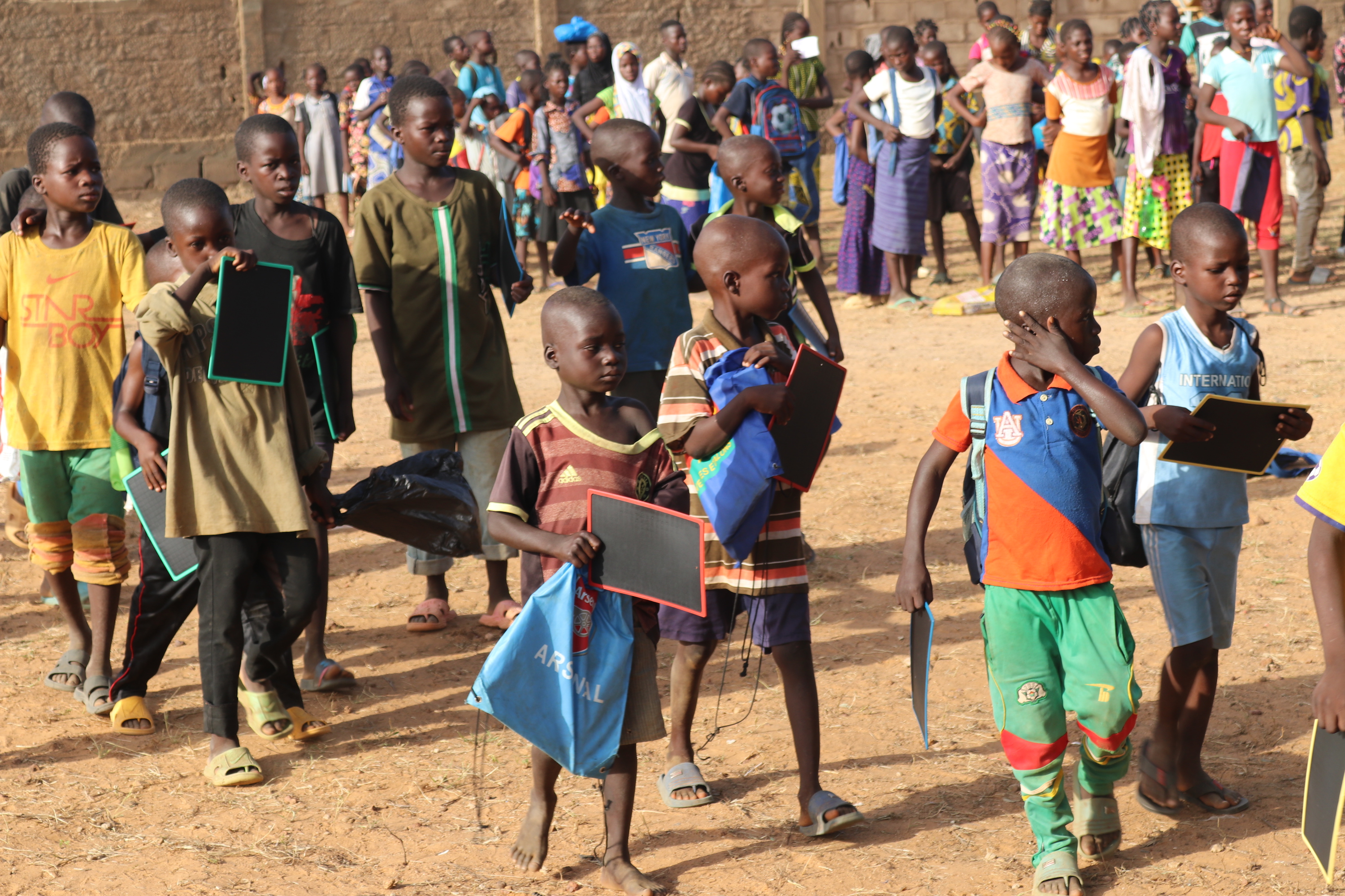 Des enfants déplacés reprennent l'école à Kaya - Burkina Faso. © Innocent Parkouda/NRC Des enfants déplacés reprennent l'école à Kaya - Burkina Faso. © Innocent Parkouda/NRC