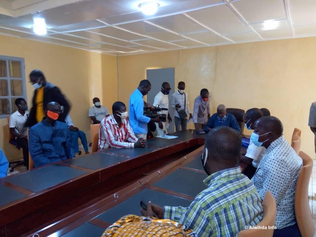 Tchad : le nouveau délégué au tourisme, à la culture et l'artisanat installé à Moundou. © Golmem Ali/Alwihda Info Tchad : le nouveau délégué au tourisme, à la culture et l'artisanat installé à Moundou. © Golmem Ali/Alwihda Info