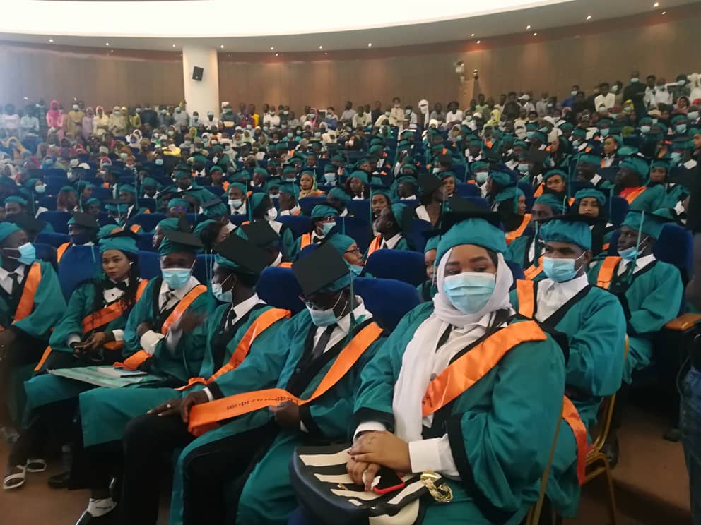 Tchad : remise de diplômes à 175 lauréats de l'Université africaine de management et de l'innovation Tchad : remise de diplômes à 175 lauréats de l'Université africaine de management et de l'innovation