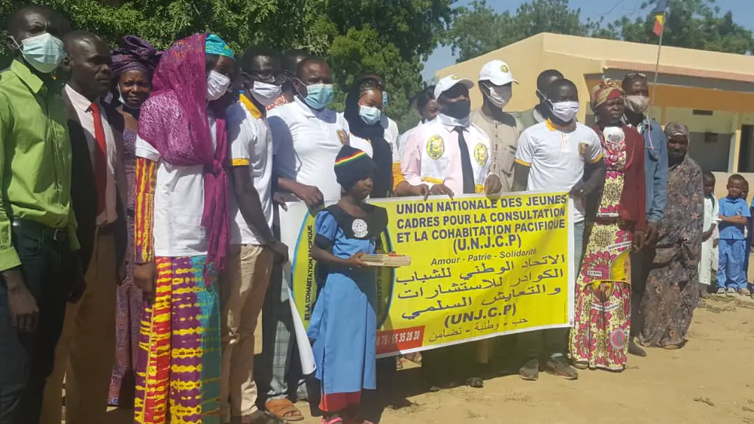 Tchad : des kits scolaires offerts à des enfants orphelins de SOS Village