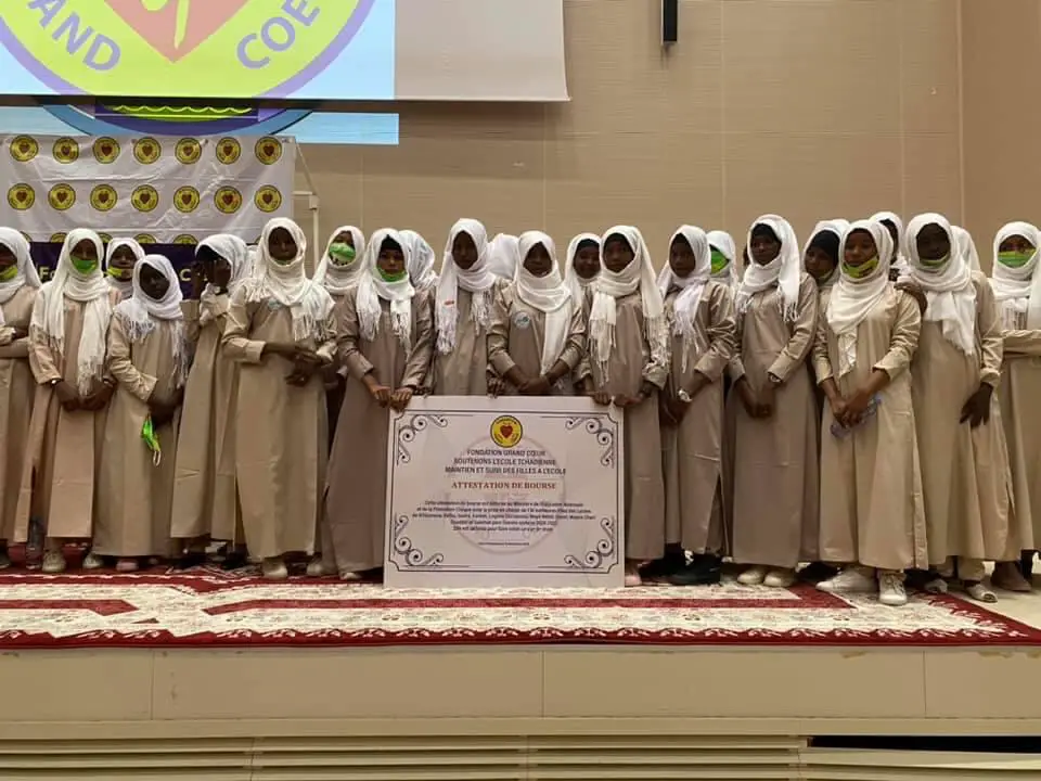 Tchad : des bourses scolaires remises à 418 filles pour l’année 2020-2021