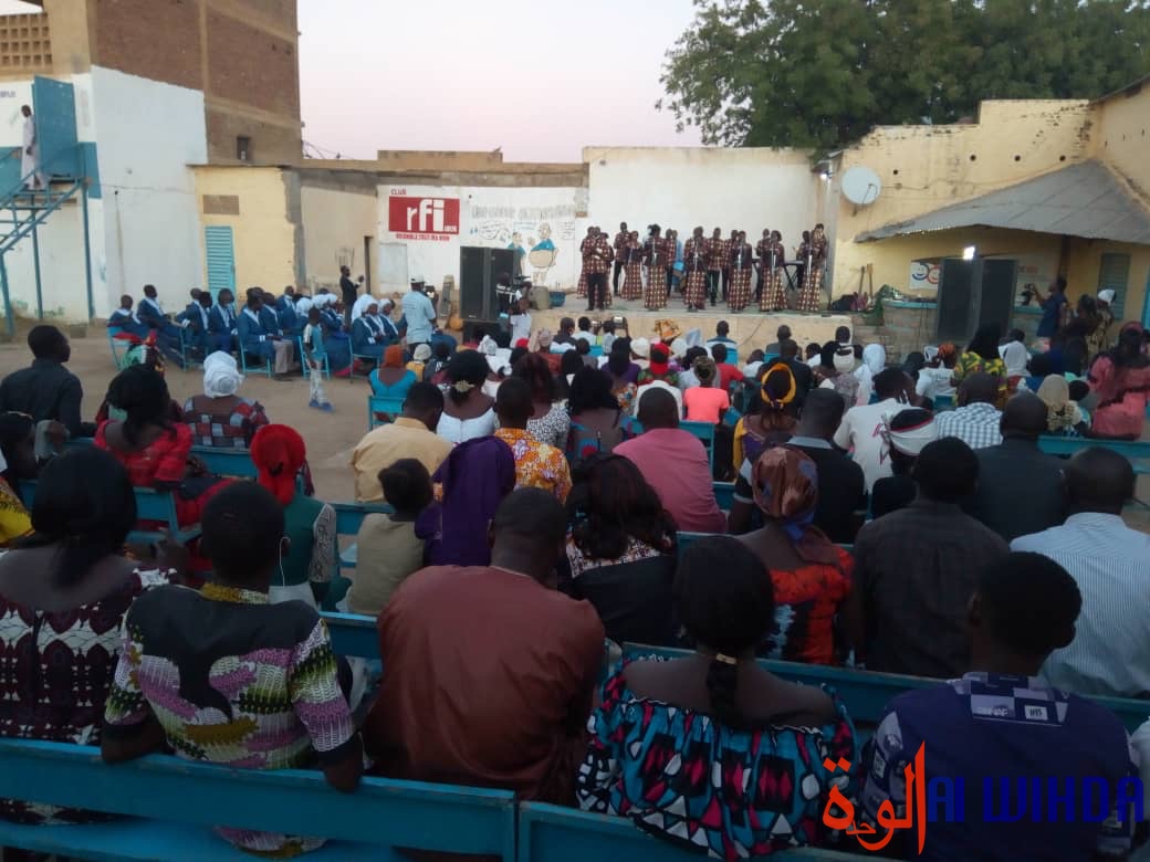 Tchad : une soirée de louange organisée par la chorale des chantres mariés à Abéché Tchad : une soirée de louange organisée par la chorale des chantres mariés à Abéché