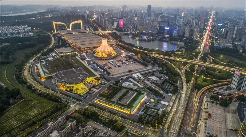 Photo shows Nanning International Convention & Exhibition Center, the venue of the 17th China-ASEAN Expo in Nanning, south China’s Guangxi Zhuang Autonomous Region. (Photo by Peng Huan/People's Daily Online)
