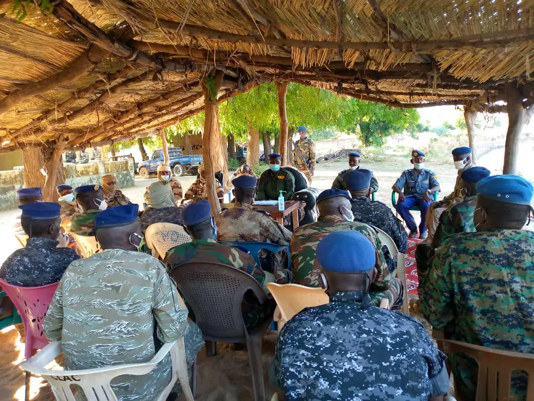 Tchad : le directeur général de la gendarmerie nationale en visite d'inspection à Am-Timan 