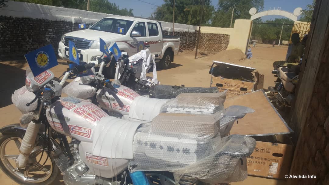 Tchad : don d'un véhicule et 7 motos au bureau MPS du Salamat par un militant Tchad : don d'un véhicule et 7 motos au bureau MPS du Salamat par un militant