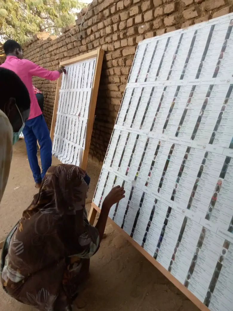 Tchad : les listes électorales provisoires affichées en province