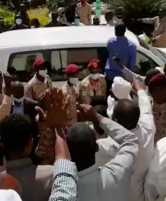 Soudan : des manifestants expriment leur colère contre le gouverneur du Darfour-Ouest
