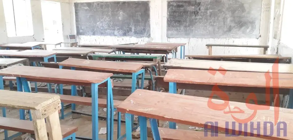 Une salle de classe à N'Djamena. ©️ Ben Kadabio/Alwihda Info