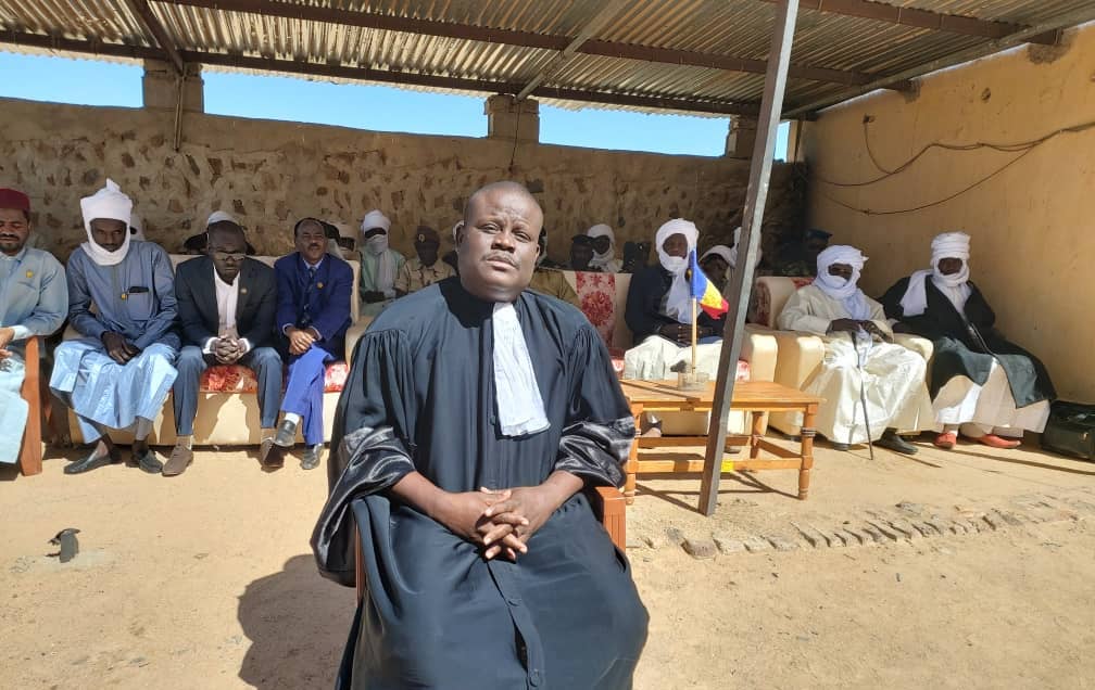 Tchad : un nouveau greffier installé au Tribunal de grande instance de Tiné. © Alwihda Info Tchad : un nouveau greffier installé au Tribunal de grande instance de Tiné. © Alwihda Info