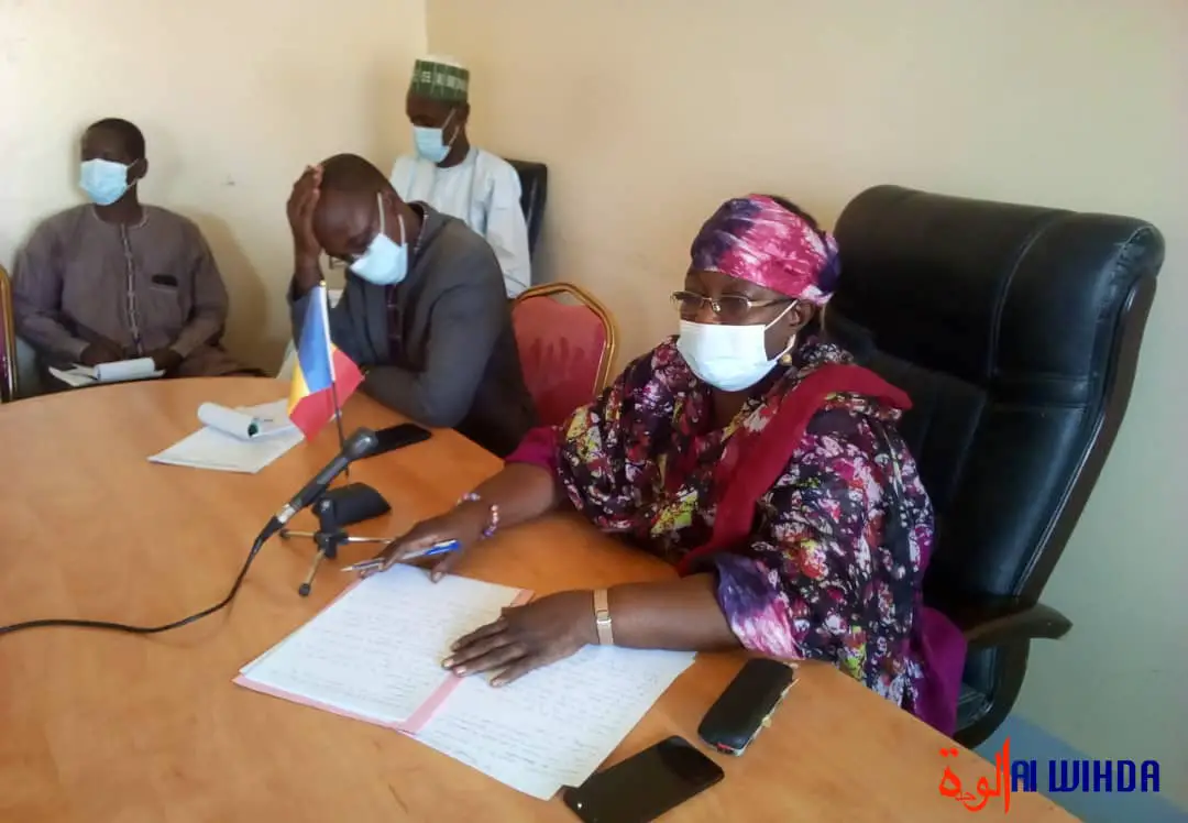 Tchad : La gouverneure de la province de Hadjer-Lamis rencontre les organisations féminines