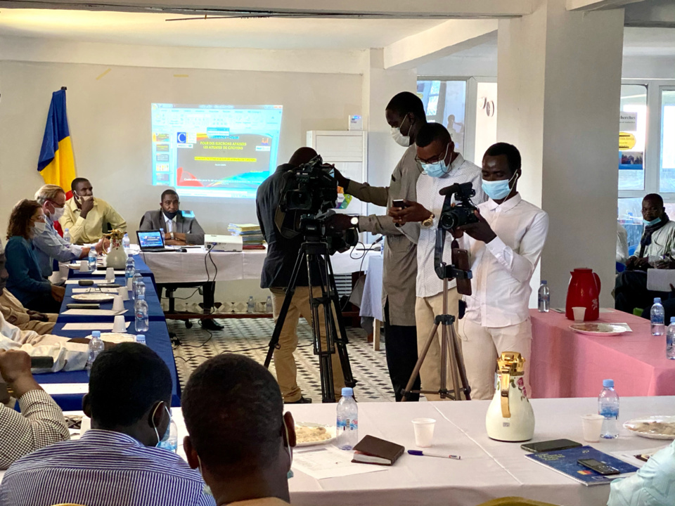 Présidentielle au Tchad : le CEDPE présente un sondage sur les attentes de la population. © Alwihda Info Présidentielle au Tchad : le CEDPE présente un sondage sur les attentes de la population. © Alwihda Info