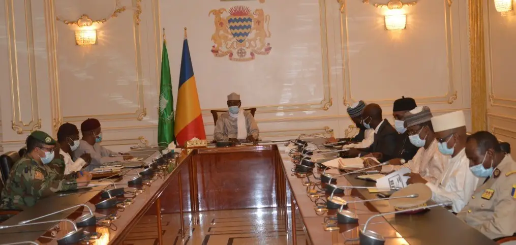 N'Djamena : Réunion de prise de contact entre le président du G5 Sahel et le staff