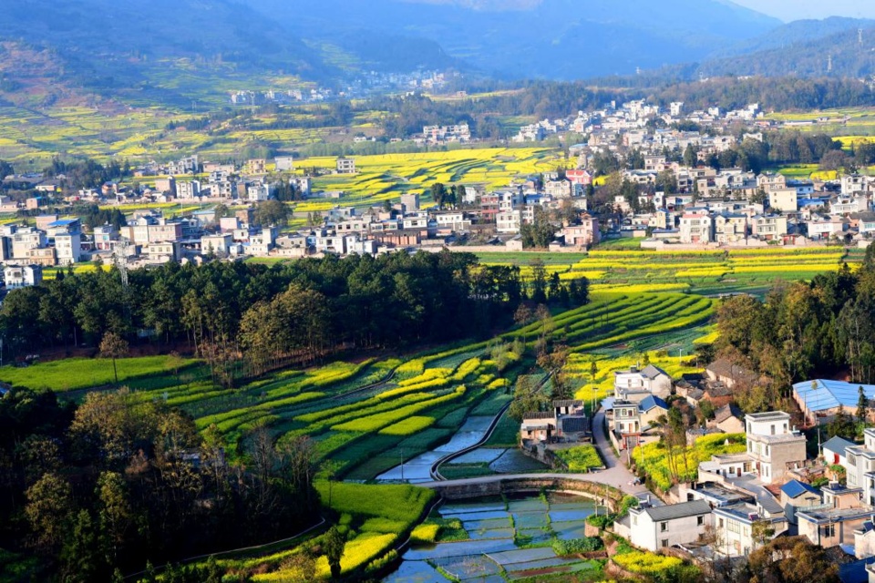 Photo taken on Feb. 22, 2021, shows Aye village in Luoping county, Qujing city, southwest China's Yunnan province. (Photo by Mao Hong/People's Daily Online)