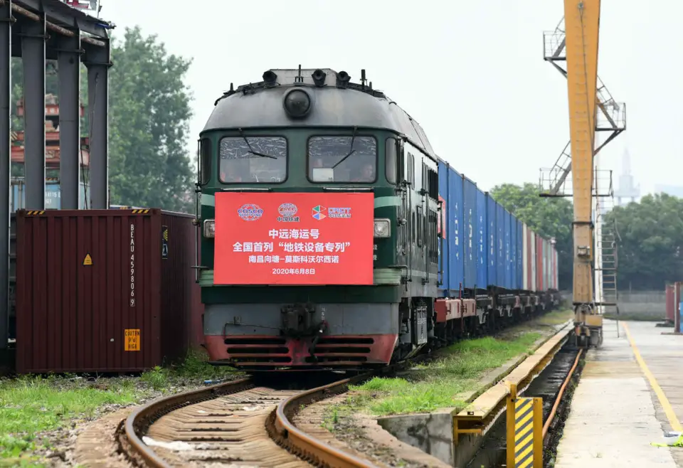A China-Europe freight train leaves the Xiangtang international land port in Nanchang county, east China's Jiangxi province, for Moscow, Russia, June 8, 2020. (Photo by Hu Guolin/People's Daily Online)
