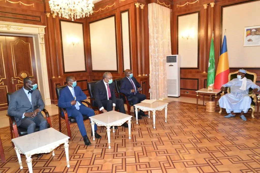 Tchad : Un émissaire angolais reçu par le président Idriss Deby 