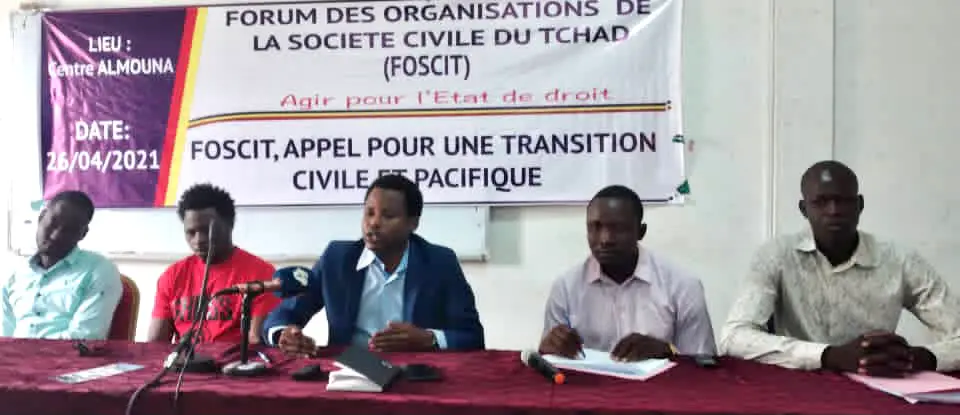 Tchad : des organisations des jeunes font pression pour une transition civile