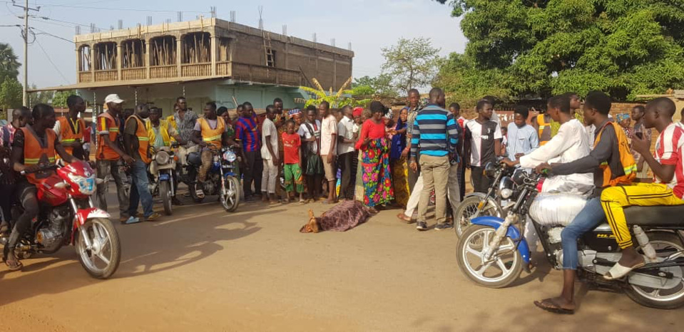 Le corps d'un jeune tué à Moundou lors des manifestations du 27 avril 2021. © Golmem Ali/Alwihda Info