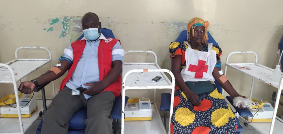 Tchad : des volontaires donnent leur sang au Centre de transfusion sanguine