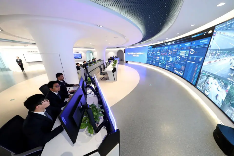 Photo taken on Feb. 2, 2021 shows a "city brain" smart system that is able to monitor, extract and analyze urban governance cases adopted in Dongxiang district, Fuzhou, east China's Jiangxi province. (Photo by He Jianghua/People's Daily Online)