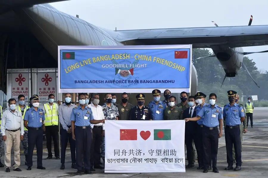 Chief of Air Staff of the BAF Masihuzzaman Serniabat and other senior officials pose for photos after receiving the vaccines in Dhaka, Bangladesh on May 12, 2021. (Xinhua)