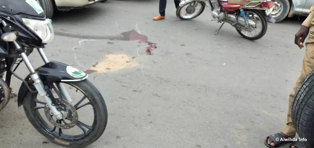Tchad : une ambulance écrase un motocycliste devant la Présidence