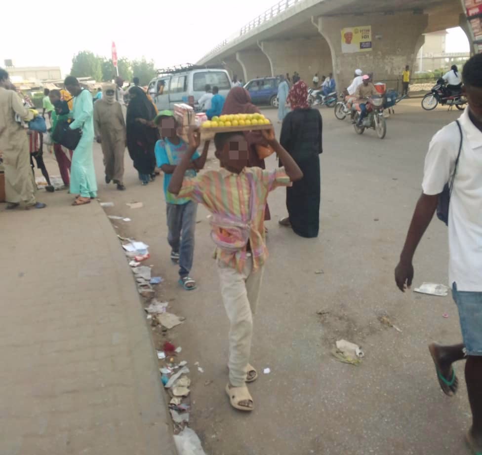 Tchad : les enfants se prennent en charge avec des petits commerces