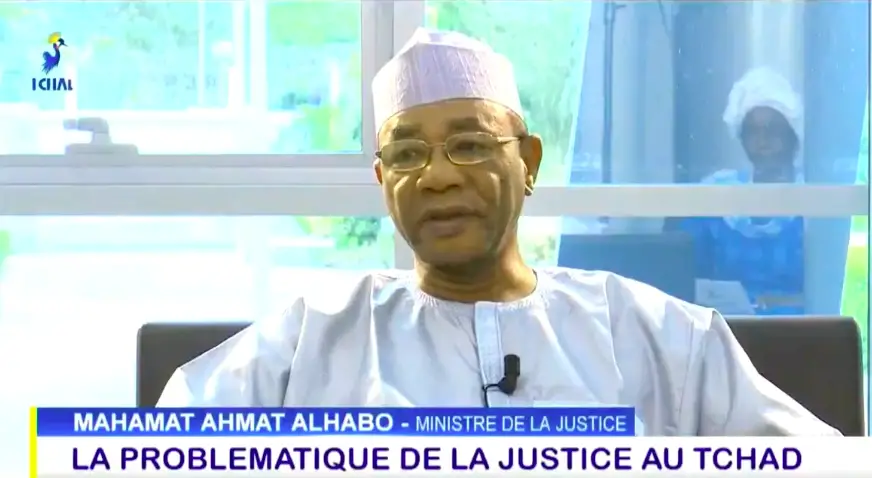 Tchad : "la Loi autorise les magistrats à porter des armes" (ministre Justice)