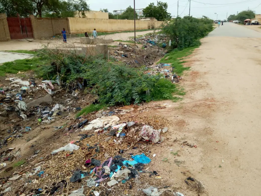 Tchad : le canal du 3ème arrondissement d'Abéché obstrué par les citoyens