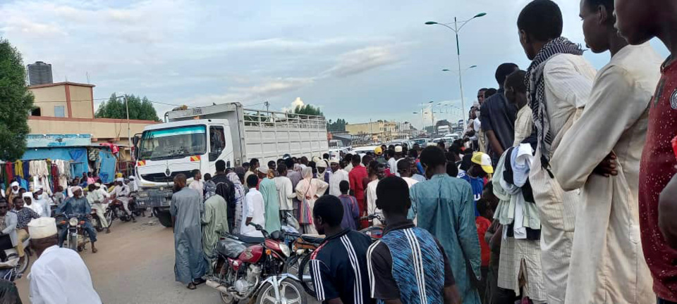 Tchad : mort tragique d'une jeune femme, fauchée par un minibus à N'Djamena Tchad : mort tragique d'une jeune femme, fauchée par un minibus à N'Djamena
