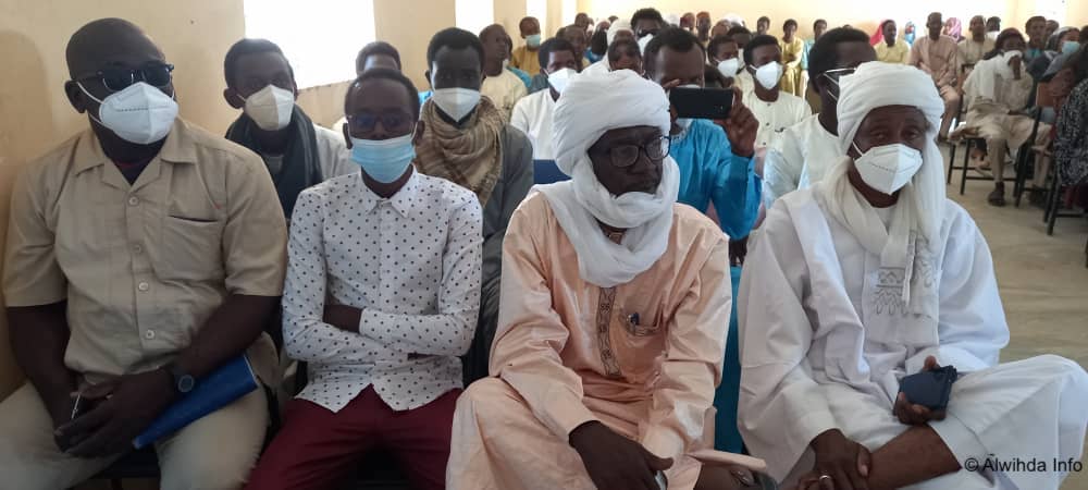 Tchad : un représentant de Campus France rencontre les bacheliers à Faya