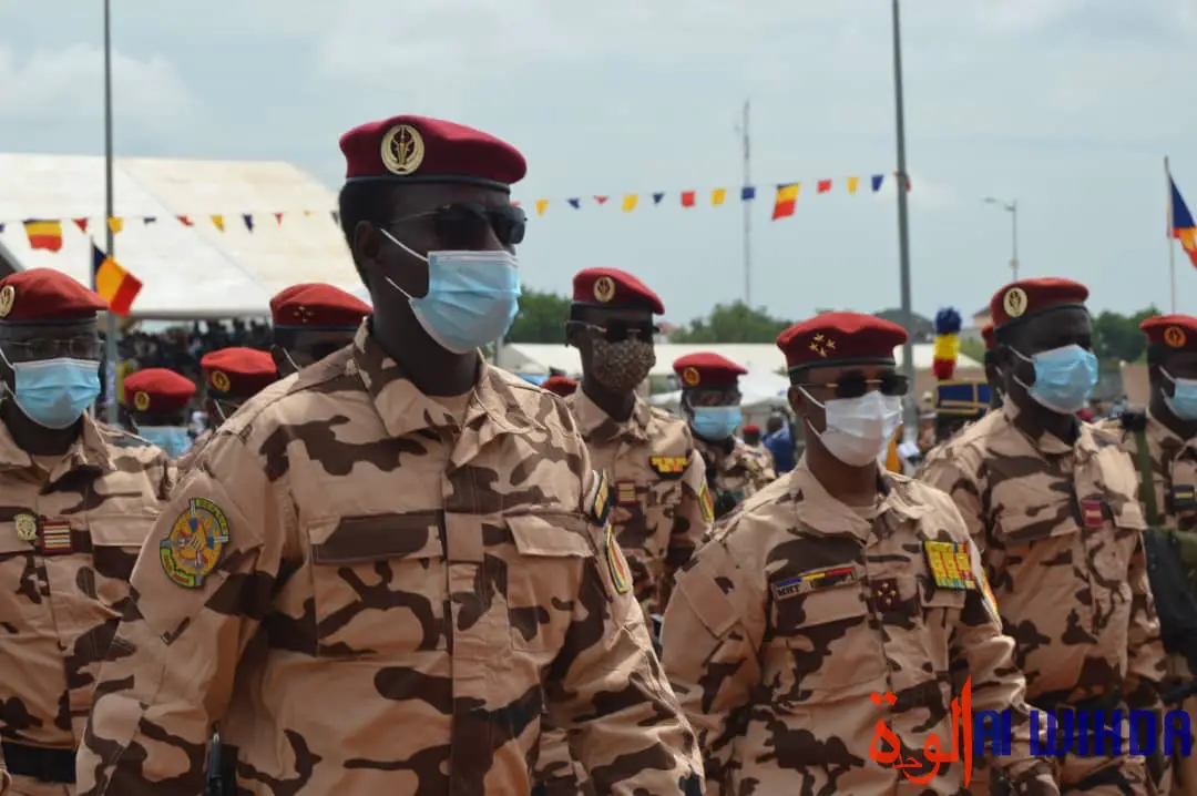 Le président du CMT, le général Mahamat Idriss Deby Itno, entouré de sa garde rapprochée le 11 août 2021 à la Place de la nation de N'Djamena.&nbsp;©&nbsp;Mahamat Issa Gadaya/Alwihda Info