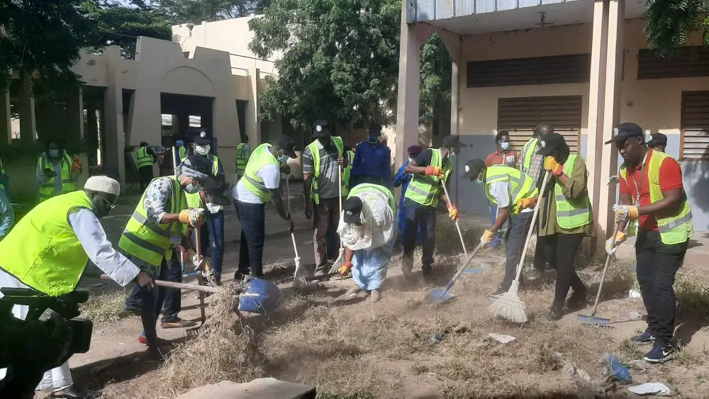 Tchad : Help For Miskine répond présent pour la journée du nettoyage