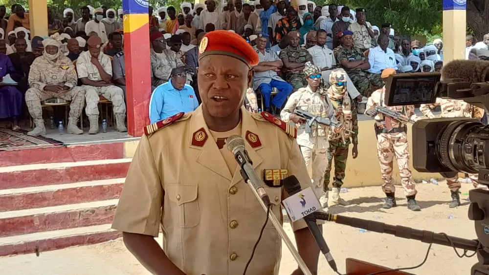 Tchad : en tournée, le gouverneur du Batha met en garde contre la détention illégale d’armes