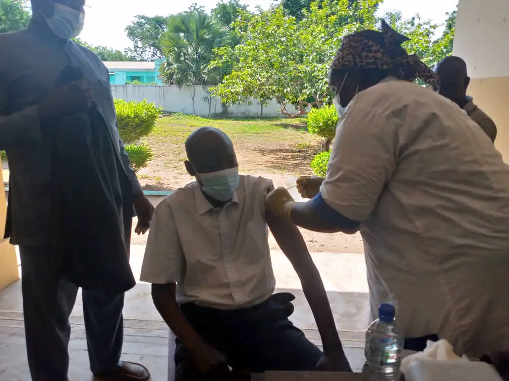 Tchad : le gouverneur de la Tandjilé lance la campagne de vaccination contre le Covid-19