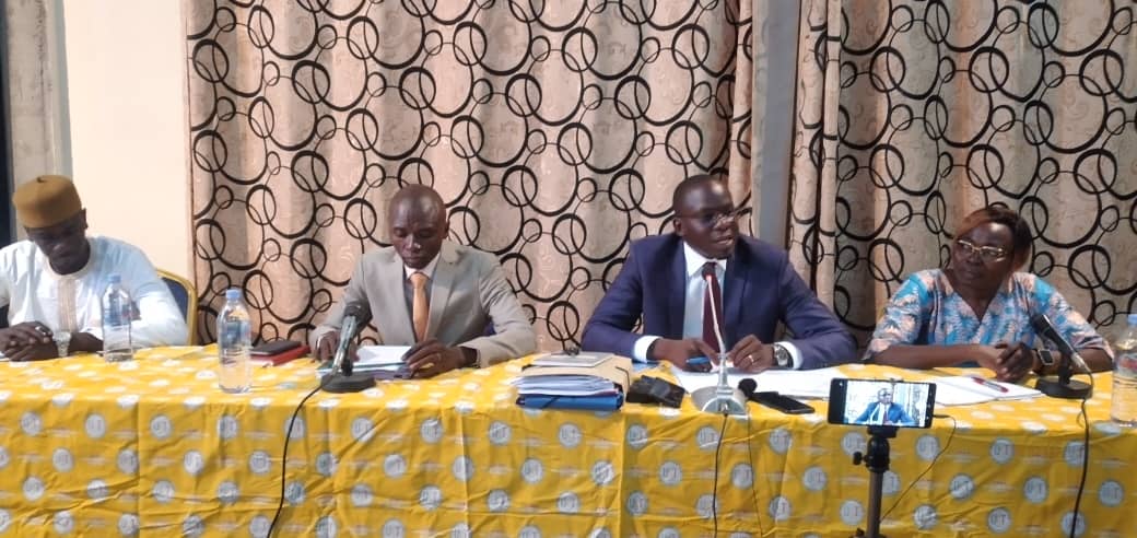 Tchad : les avocats des employés d'Esso dénoncent des licenciements tous azimuts. ©  Ahmad Youssouf Ali/Alwihda Info Tchad : les avocats des employés d'Esso dénoncent des licenciements tous azimuts. ©  Ahmad Youssouf Ali/Alwihda Info