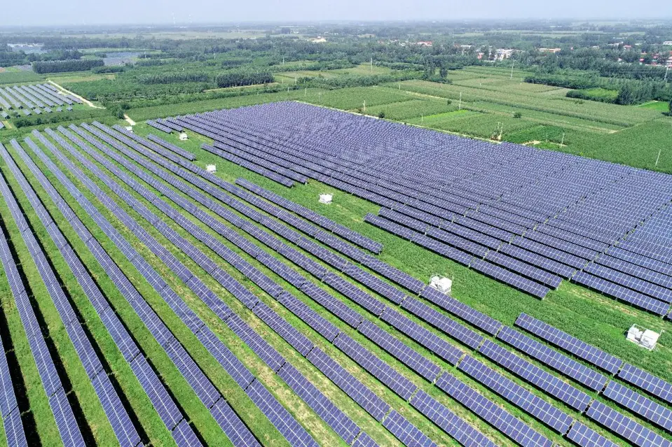 Photo taken on Aug. 27, 2021 shows a photovoltaic power generation plant near Daliuzhuang village, Julu county, Xingtai, north China’s Hebei province. (Photo by Hu Liangchuan/People’s Daily Online)