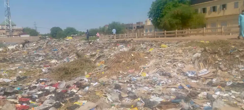 N’Djamena : un dépôt d’ordures gêne les riverains au 8e arrondissement