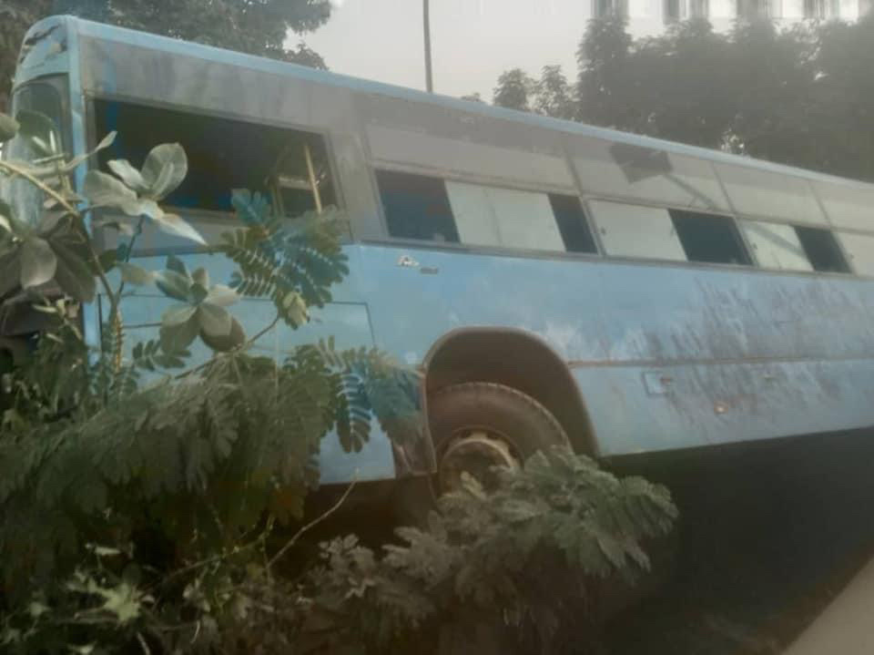 Tchad : un bus étudiant fait un accident à Moundou Tchad : un bus étudiant fait un accident à Moundou