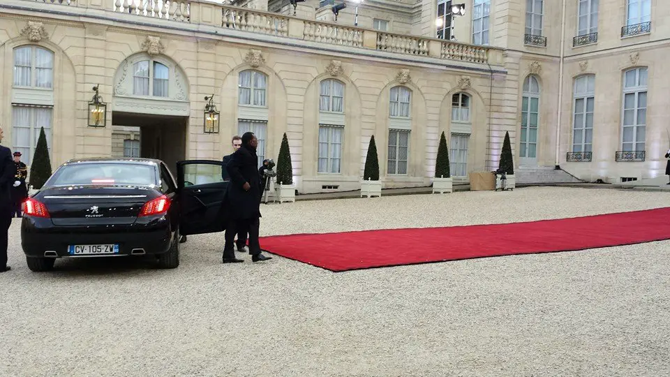 Le Président tchadien, Idriss Déby arrive au Palais de l'Elysée. France. Crédit photo : Sources