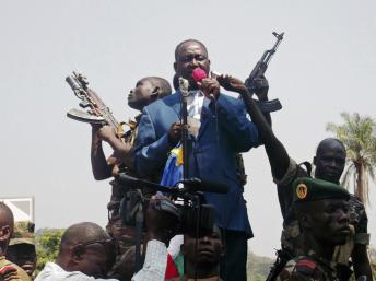 Le président François Bozizé tient son dernier meeting le 27 décembre 2012, à Bangui. Il sera évincé du pouvoir en mars 2013. REUTERS/Stringer