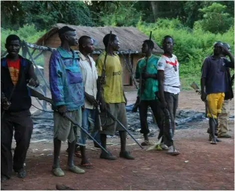 Un groupe d'auto-défense en Centrafrique. Crédit photo : © Diaspora Multimédia & Audiovisuel