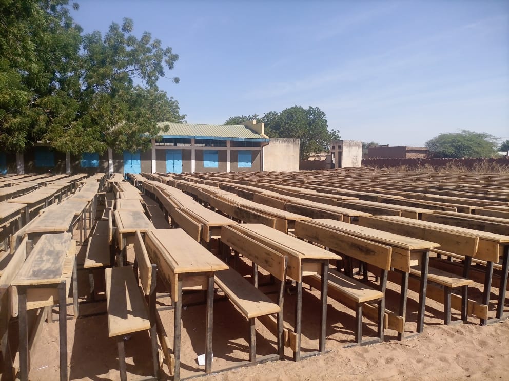 Tchad : au Sila, Grand coeur offre 1000 table-bancs à la délégation de l'éducation