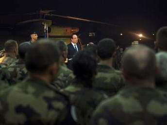 Le président français François Hollande était en Centrafrique le 10 décembre 2013. REUTERS/Fred Dufour/Pool