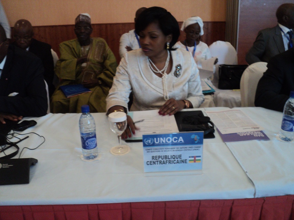 La ministre des Affaires Etrangères, de l’Intégration Africaine, de la Francophonie et des Centrafricains de l’Etranger de RCA, Léonie Banga-Bothy lors de la réunion ministérielle du Comité Consultatif Permanent des Nations unies chargé de sécurité en Afrique Centrale qui se déroule actuellement à N’djamena. Crédit photo : MR/Alwihda Info. La ministre des Affaires Etrangères, de l’Intégration Africaine, de la Francophonie et des Centrafricains de l’Etranger de RCA, Léonie Banga-Bothy lors de la réunion ministérielle du Comité Consultatif Permanent des Nations unies chargé de sécurité en Afrique Centrale qui se déroule actuellement à N’djamena. Crédit photo : MR/Alwihda Info.