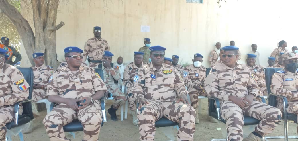 Tchad : la gendarmerie présente 13 présumés malfrats et une saisie de faux billets Tchad : la gendarmerie présente 13 présumés malfrats et une saisie de faux billets