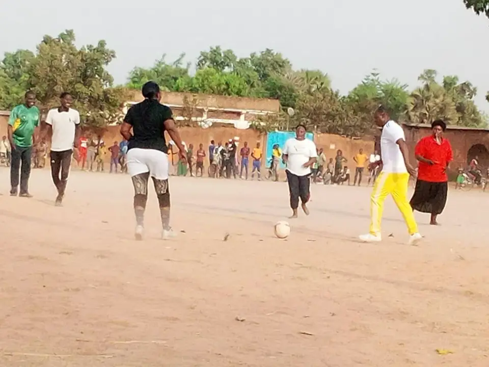 Tchad : un match de football mixte pour la SENAFET à Kelo