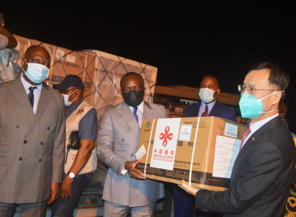 A batch of COVID-19 vaccines donated by China to the Republic of the Congo arrive in Brazzaville, capital of the African country, Jan. 20, 2022. (Photo courtesy of the Chinese Embassy in the Republic of the Congo)